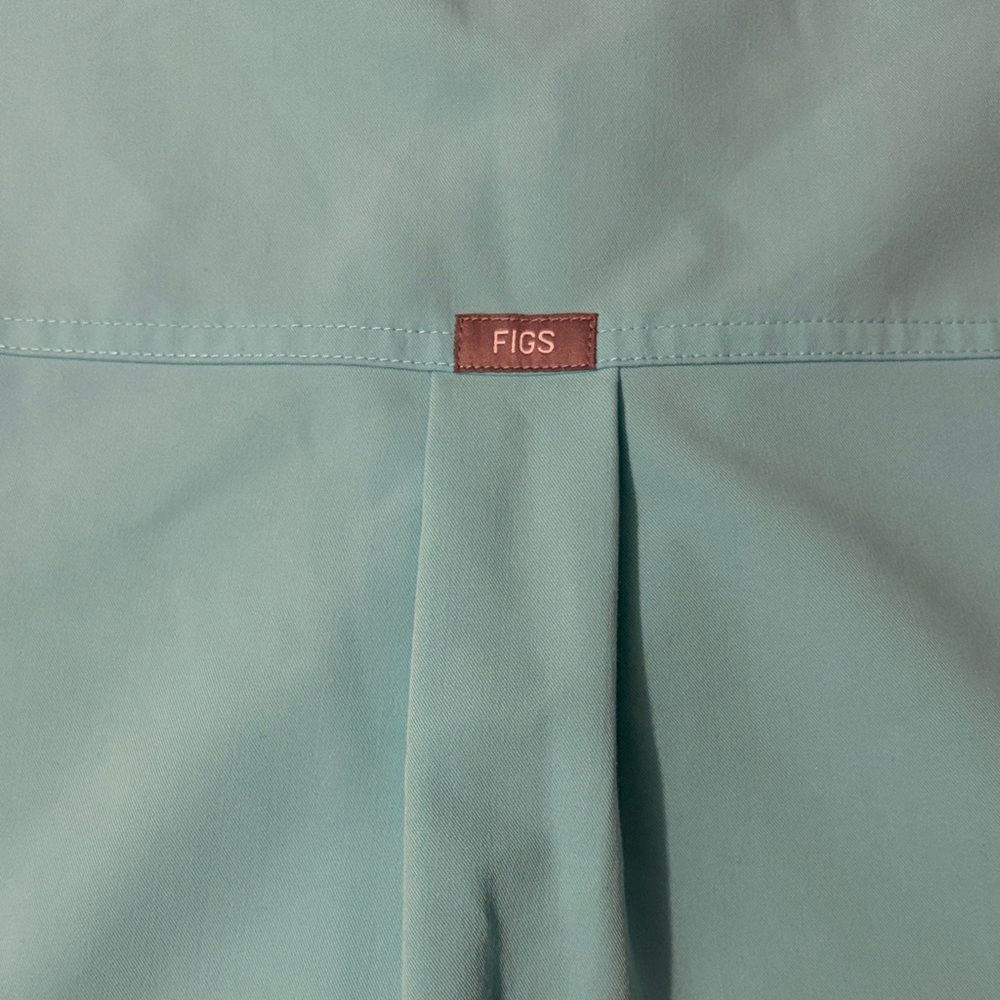 Figs Aqua Sleeveless Figs Top - Picture 6 of 10